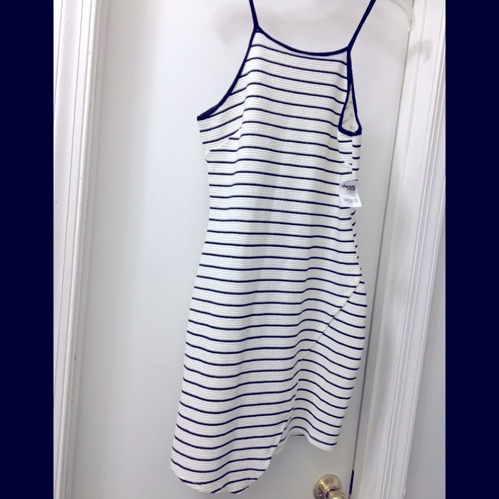 CHARLOTTE RUSSE DRESS - Picture 3 of 6